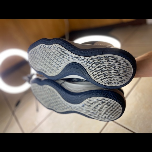 [FY4265] Adidas Mens Dame 7 - Vet Tix size 17 - Picture 7 of 8